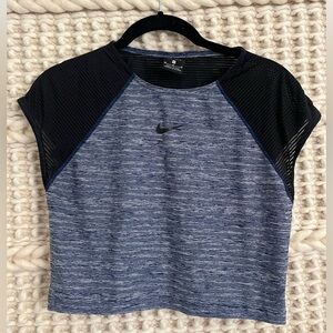 NIKE Medium Black / Blue Athletic Workout Top
